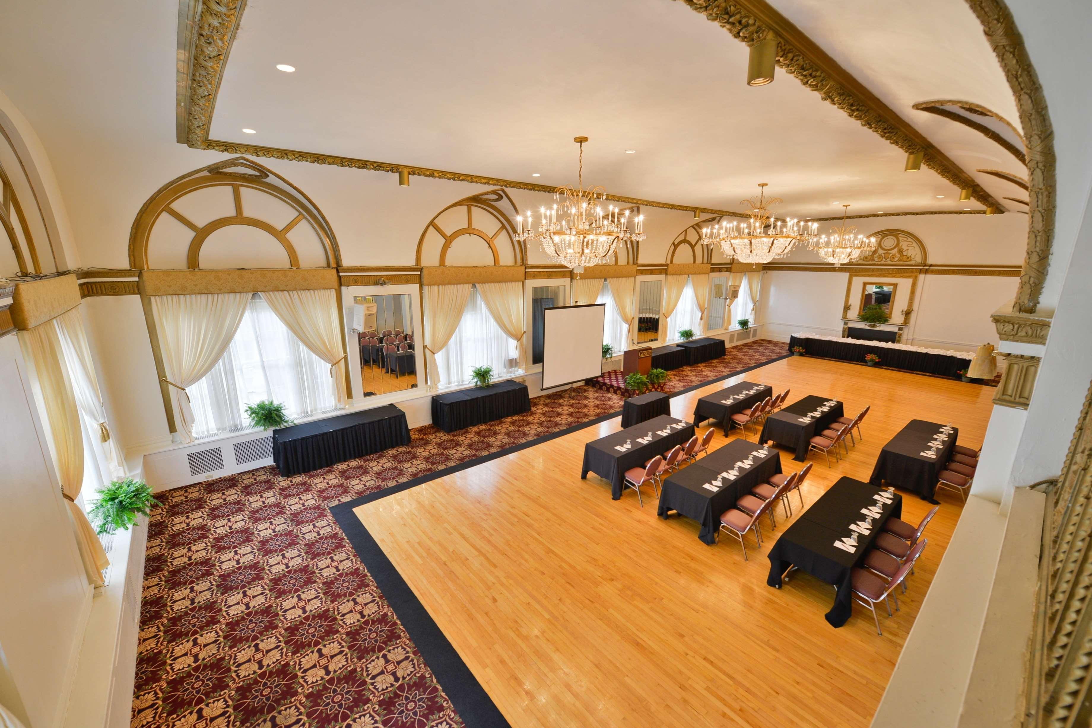 Best Western Plus Sidney Lodge Eksteriør bilde